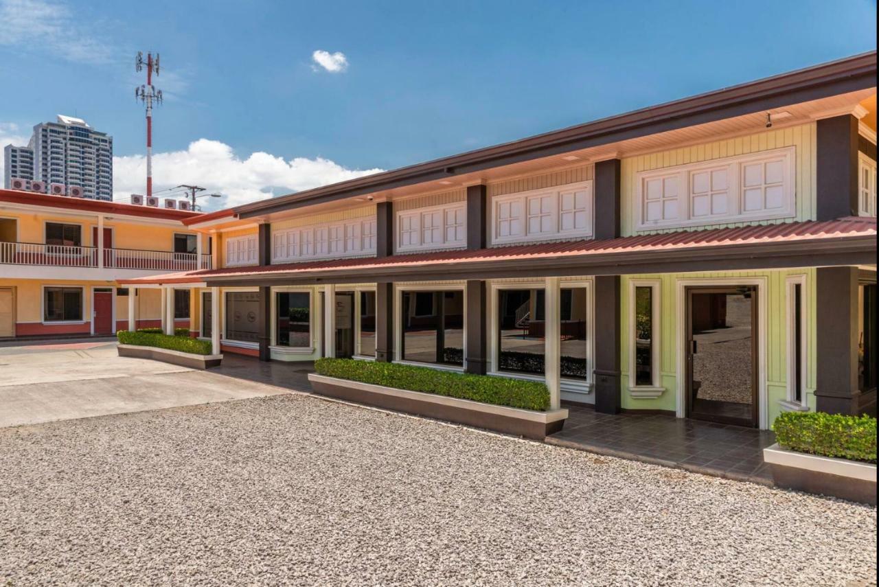 Prado Inn & Suites San Jose  Exterior photo